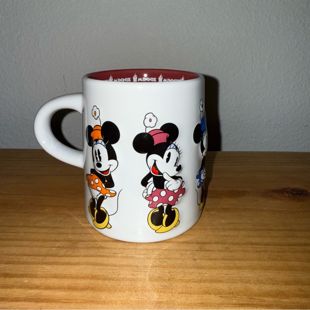 Disney Parks Minnie Mouse Coffee Mug 3D Raised Embossed